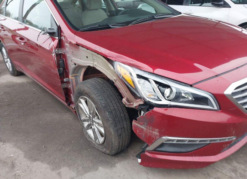 Photo 6 of 2015 Hyundai Sonata SE (VIN 5NPE24AF6FH259565)