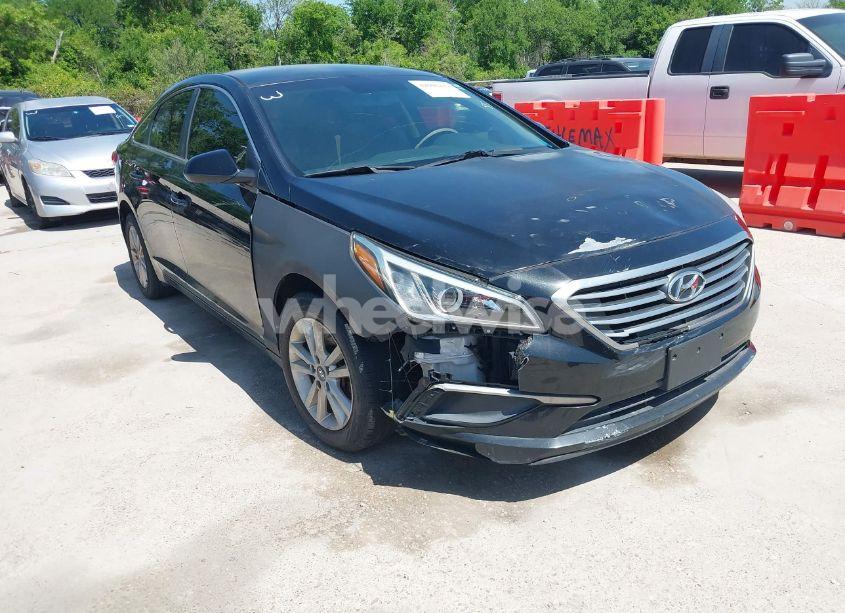 2016 Hyundai Sonata SE (VIN 5NPE24AF6GH275945) main photo
