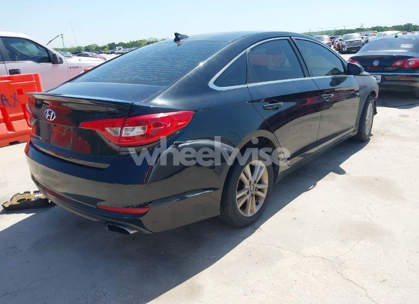 Photo 4 of 2016 Hyundai Sonata SE (VIN 5NPE24AF6GH275945)