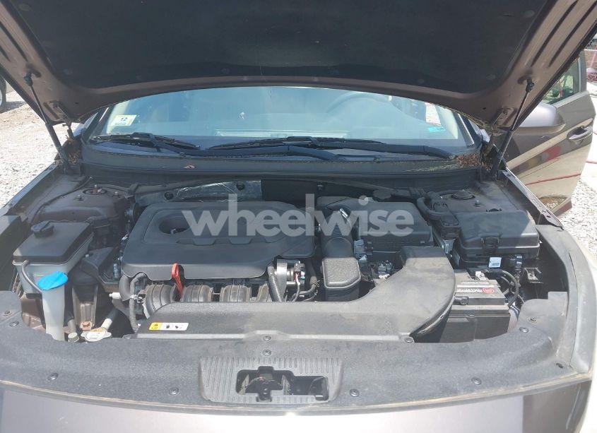 Photo 10 of 2016 Hyundai Sonata SE (VIN 5NPE24AF6GH276416)