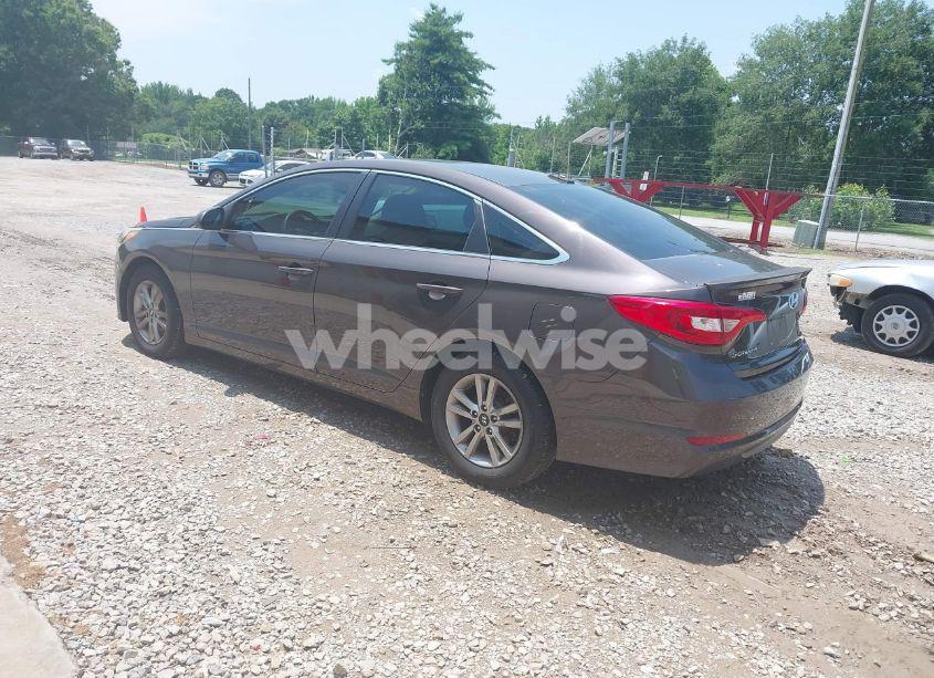 Photo 3 of 2016 Hyundai Sonata SE (VIN 5NPE24AF6GH276416)