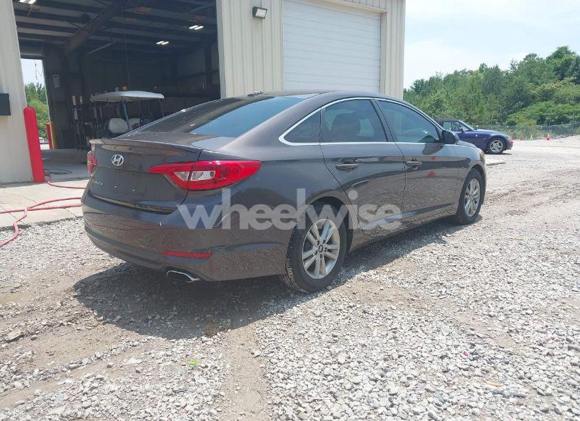 Photo 4 of 2016 Hyundai Sonata SE (VIN 5NPE24AF6GH276416)