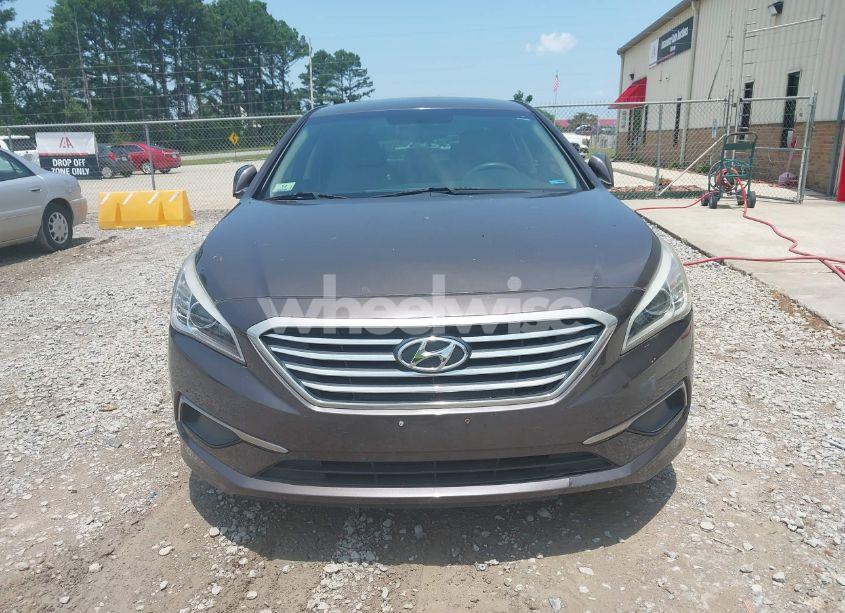 Photo 6 of 2016 Hyundai Sonata SE (VIN 5NPE24AF6GH276416)