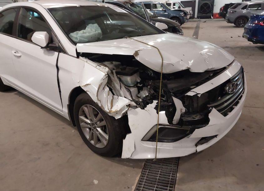Photo 6 of 2016 Hyundai Sonata SE (VIN 5NPE24AF6GH291143)