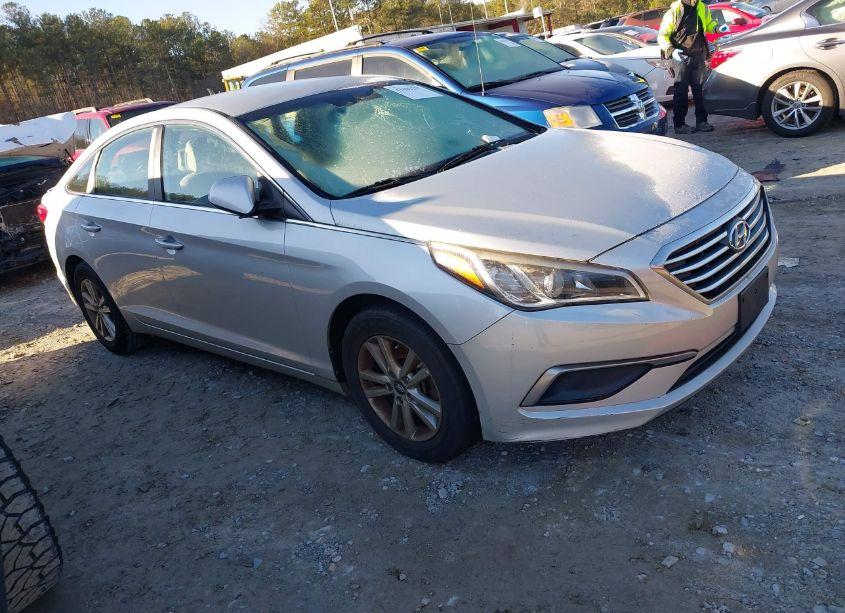 2016 Hyundai Sonata SE (VIN 5NPE24AF6GH297329) main photo