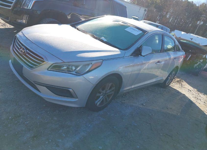 Photo 2 of 2016 Hyundai Sonata SE (VIN 5NPE24AF6GH297329)