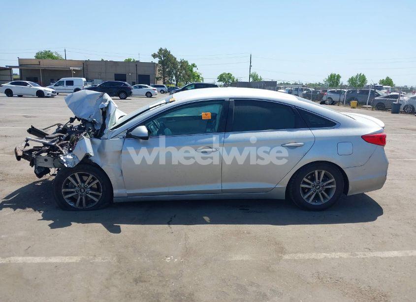 Photo 15 of 2016 Hyundai Sonata SE (VIN 5NPE24AF6GH303355)