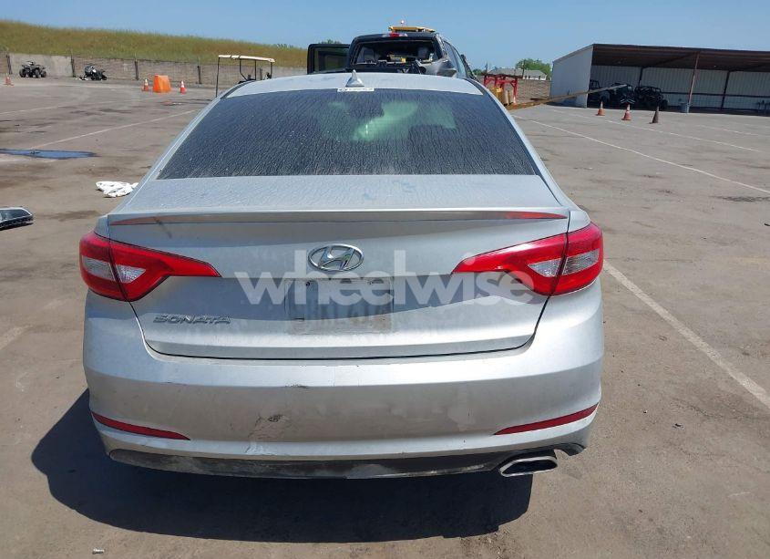 Photo 17 of 2016 Hyundai Sonata SE (VIN 5NPE24AF6GH303355)