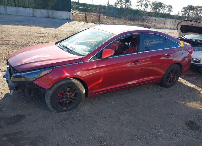 Photo 13 of 2016 Hyundai Sonata SE (VIN 5NPE24AF6GH304571)