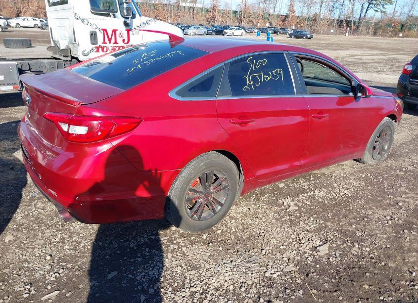 Photo 4 of 2016 Hyundai Sonata SE (VIN 5NPE24AF6GH304571)