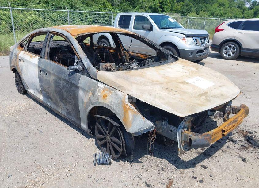 2016 Hyundai Sonata SE (VIN 5NPE24AF6GH318065) main photo