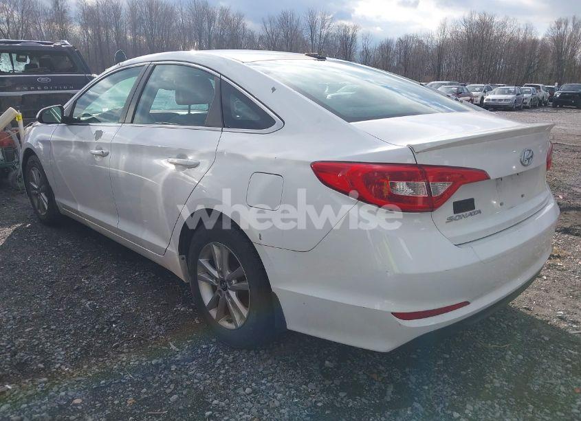 Photo 3 of 2016 Hyundai Sonata SE (VIN 5NPE24AF6GH321984)