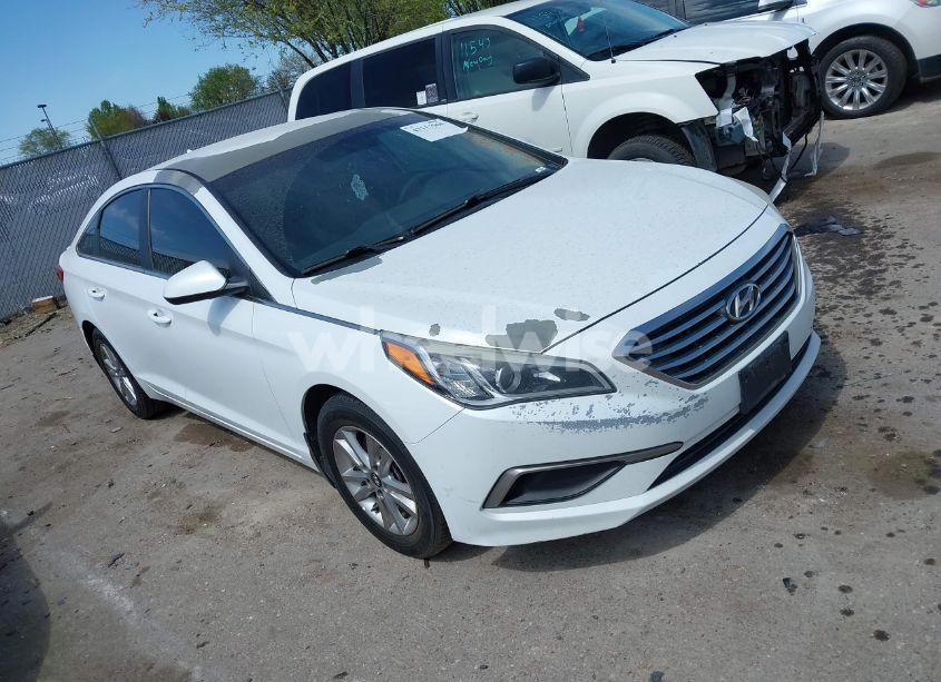 2016 Hyundai Sonata SE (VIN 5NPE24AF6GH353754) main photo