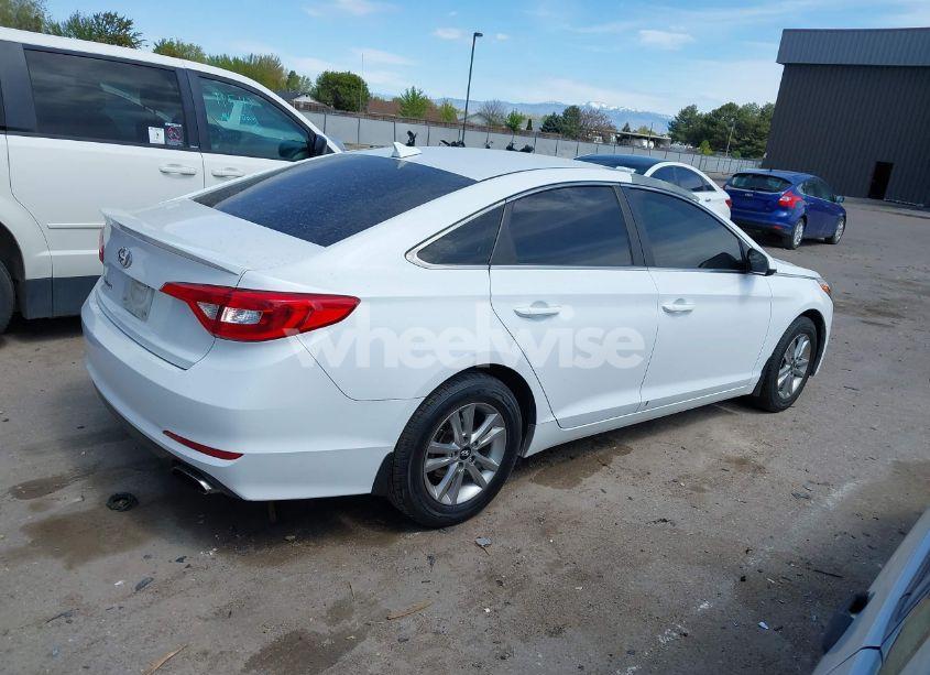 Photo 4 of 2016 Hyundai Sonata SE (VIN 5NPE24AF6GH353754)