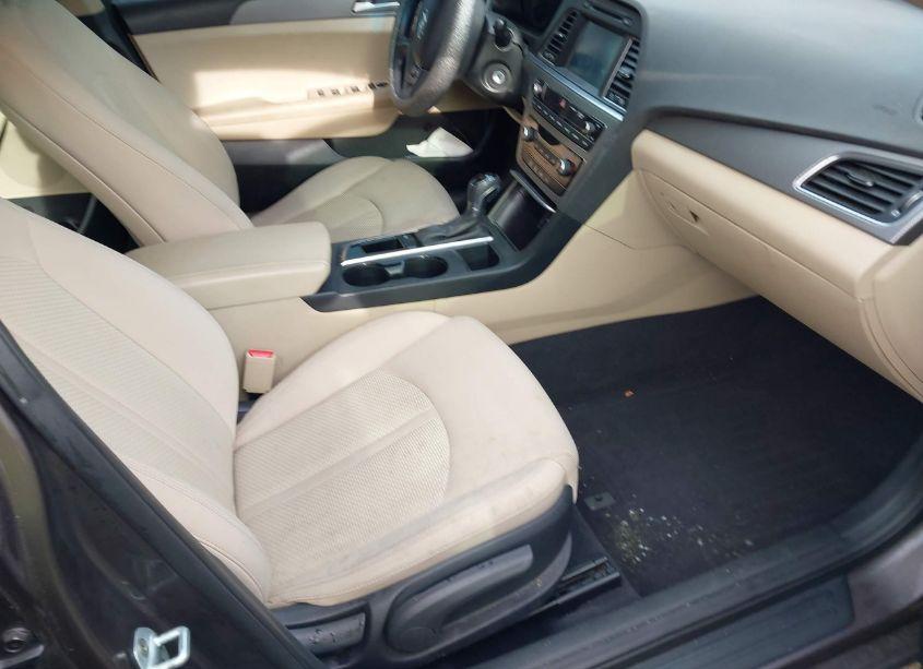 Photo 5 of 2016 Hyundai Sonata SE (VIN 5NPE24AF6GH366763)