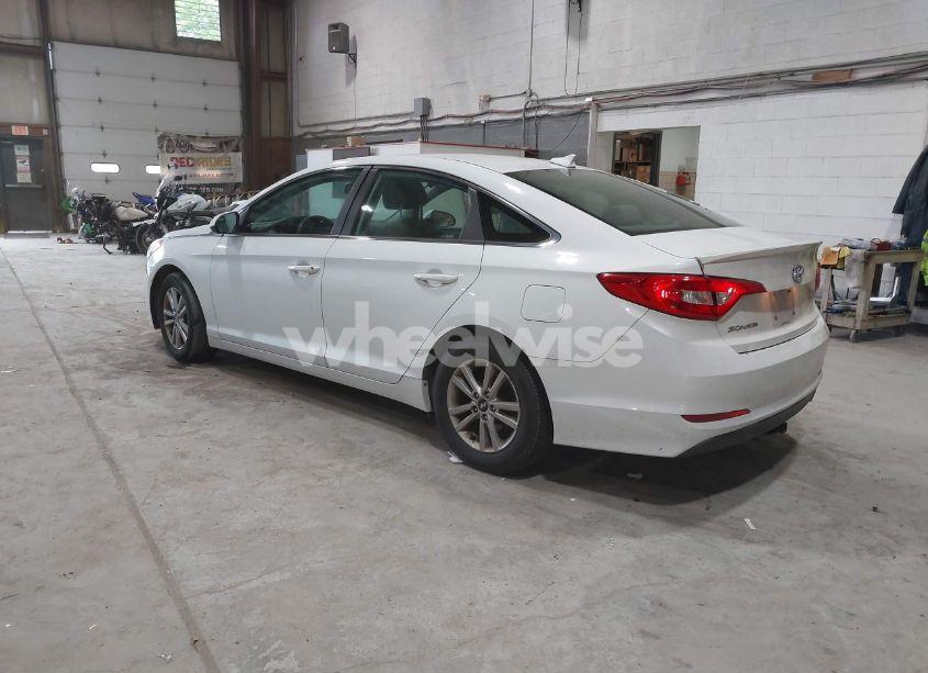 Photo 3 of 2016 Hyundai Sonata SE (VIN 5NPE24AF6GH377178)