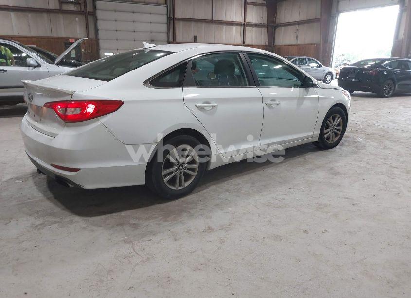 Photo 4 of 2016 Hyundai Sonata SE (VIN 5NPE24AF6GH377178)