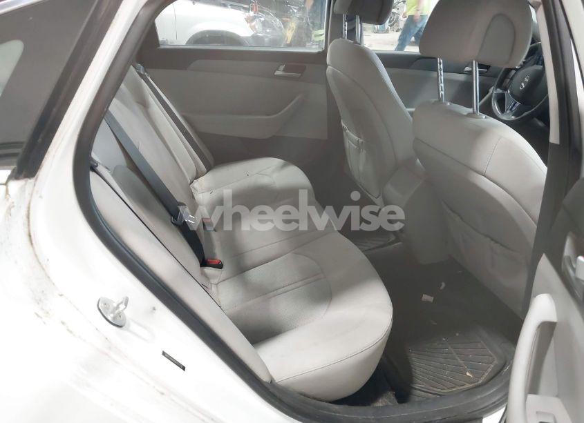 Photo 8 of 2016 Hyundai Sonata SE (VIN 5NPE24AF6GH377178)