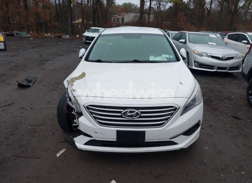 Photo 11 of 2016 Hyundai Sonata SE (VIN 5NPE24AF6GH379366)