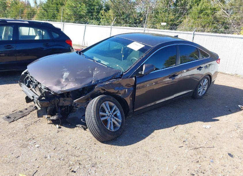 Photo 2 of 2016 Hyundai Sonata SE (VIN 5NPE24AF6GH379898)