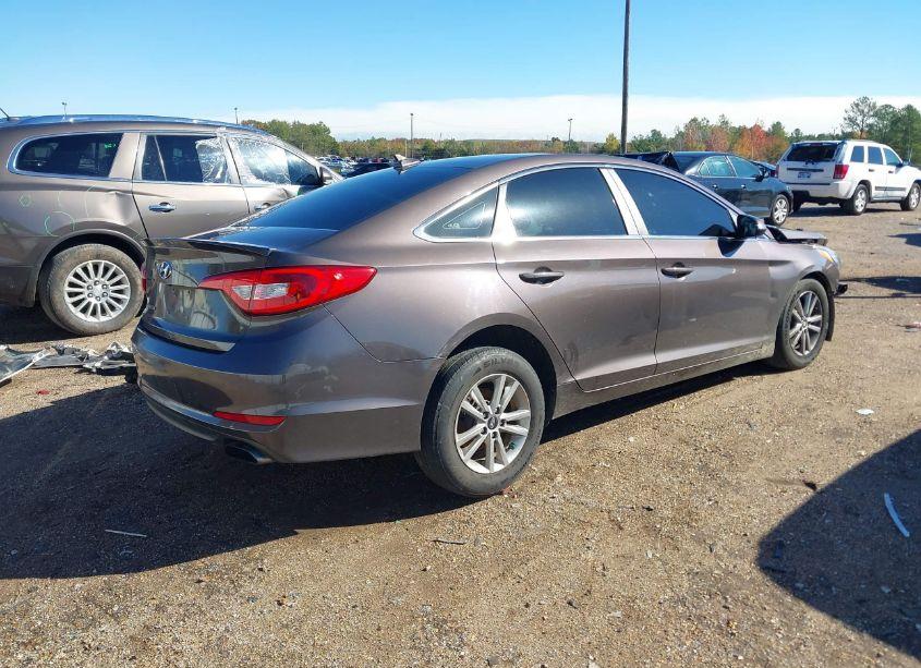 Photo 4 of 2016 Hyundai Sonata SE (VIN 5NPE24AF6GH379898)