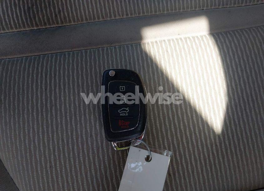 Photo 11 of 2016 Hyundai Sonata SE (VIN 5NPE24AF6GH380047)