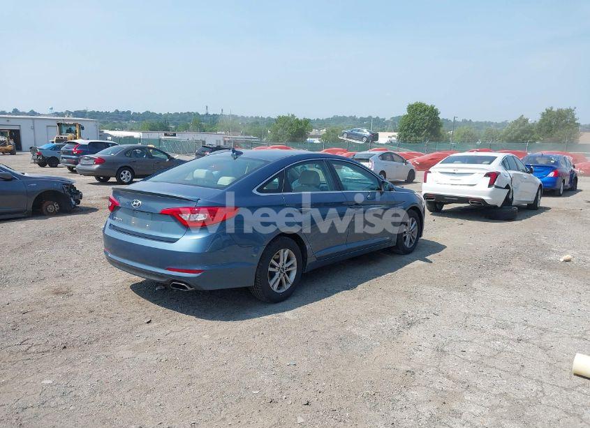 Photo 4 of 2016 Hyundai Sonata SE (VIN 5NPE24AF6GH380047)