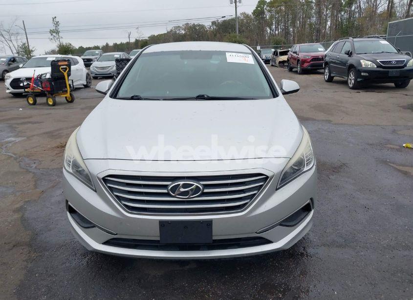 Photo 12 of 2016 Hyundai Sonata SE (VIN 5NPE24AF6GH383899)