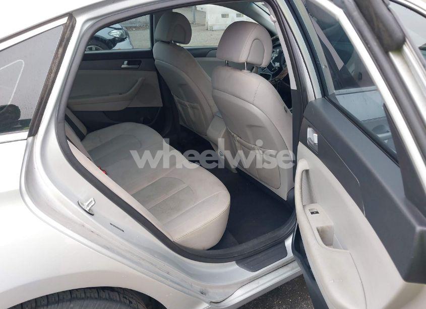 Photo 8 of 2016 Hyundai Sonata SE (VIN 5NPE24AF6GH383899)