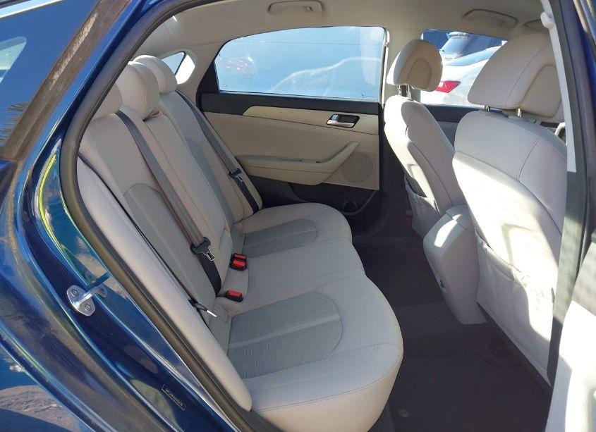 Photo 8 of 2016 Hyundai Sonata SE (VIN 5NPE24AF6GH390478)