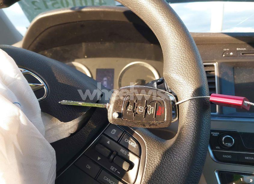 Photo 11 of 2016 Hyundai Sonata SE (VIN 5NPE24AF6GH429716)