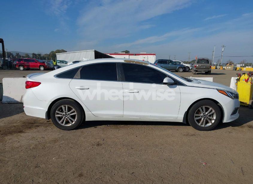 Photo 13 of 2017 Hyundai Sonata SE (VIN 5NPE24AF6HH456531)