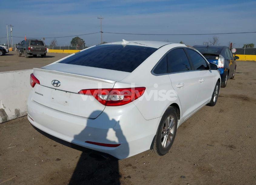 Photo 4 of 2017 Hyundai Sonata SE (VIN 5NPE24AF6HH456531)