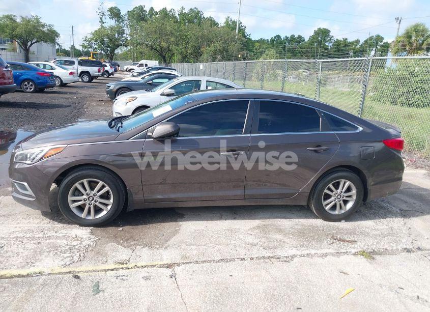 Photo 14 of 2017 Hyundai Sonata SE (VIN 5NPE24AF6HH456724)
