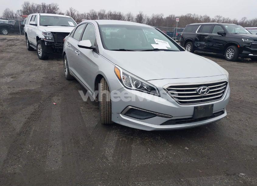 2017 Hyundai Sonata (VIN 5NPE24AF6HH488959) main photo