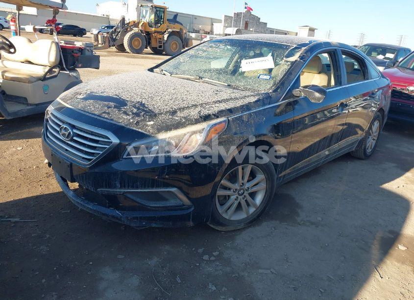 Photo 2 of 2017 Hyundai Sonata SE (VIN 5NPE24AF6HH496849)