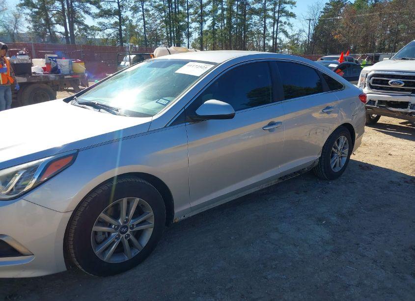 Photo 6 of 2017 Hyundai Sonata (VIN 5NPE24AF6HH533639)