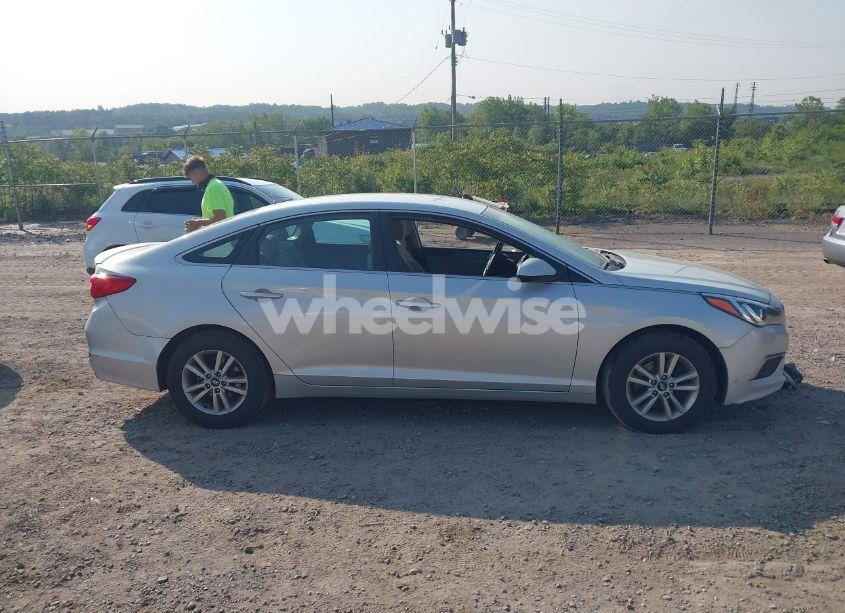 Photo 13 of 2017 Hyundai Sonata SE (VIN 5NPE24AF6HH535004)