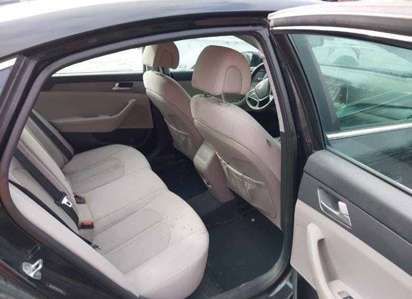 Photo 8 of 2017 Hyundai Sonata SE (VIN 5NPE24AF6HH535794)