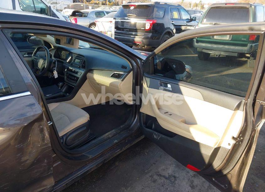 Photo 5 of 2017 Hyundai Sonata N/A (VIN 5NPE24AF6HH540977)