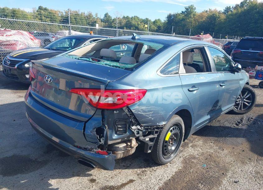 Photo 4 of 2017 Hyundai Sonata SE (VIN 5NPE24AF6HH569993)