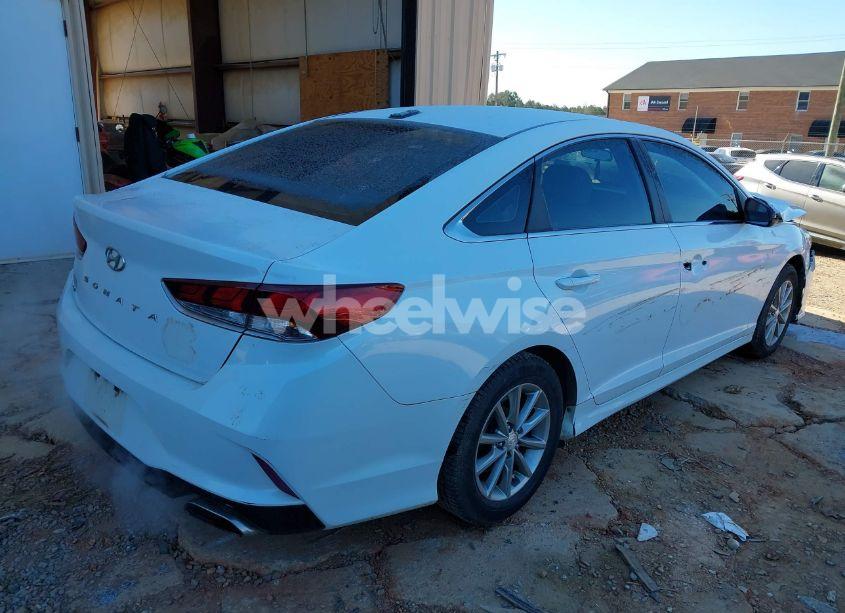 Photo 4 of 2018 Hyundai Sonata SE (VIN 5NPE24AF6JH602576)