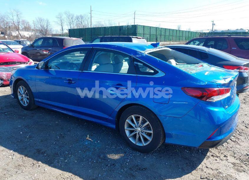 Photo 3 of 2018 Hyundai Sonata SE (VIN 5NPE24AF6JH603484)