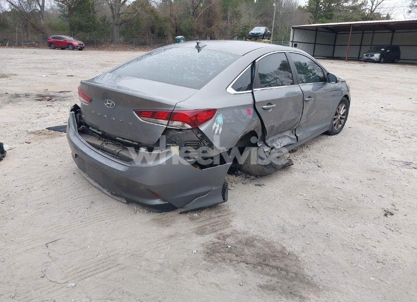 Photo 4 of 2018 Hyundai Sonata SE (VIN 5NPE24AF6JH616459)