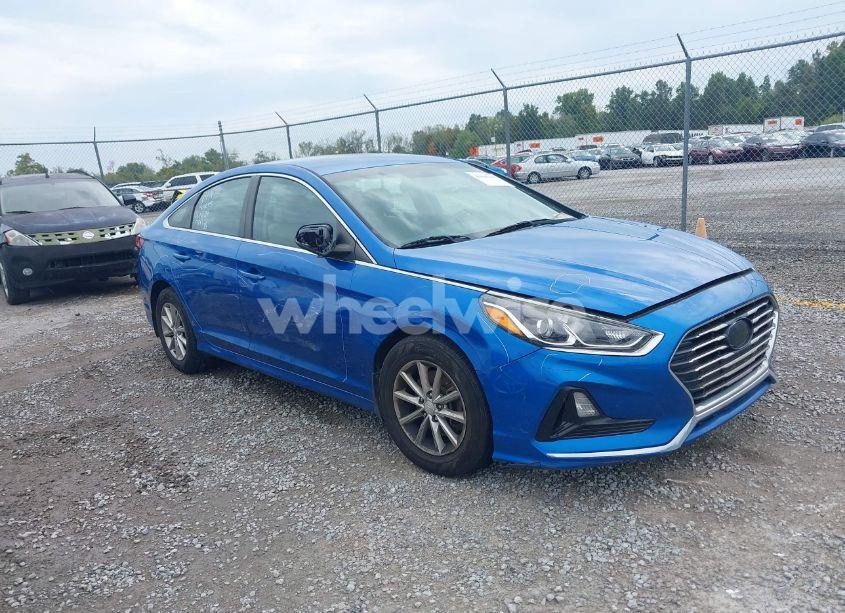2018 Hyundai Sonata SE (VIN 5NPE24AF6JH648750) main photo