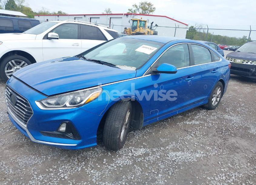 Photo 2 of 2018 Hyundai Sonata SE (VIN 5NPE24AF6JH648750)