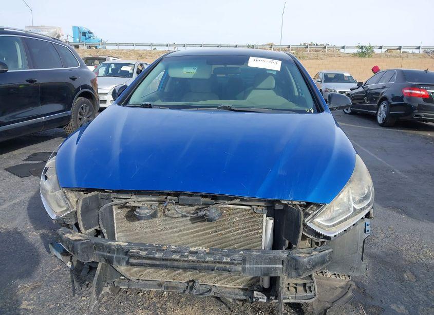 Photo 12 of 2018 Hyundai Sonata SE (VIN 5NPE24AF6JH658257)