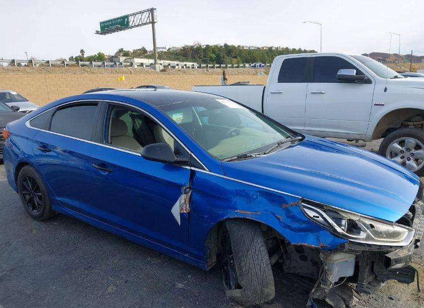 Photo 13 of 2018 Hyundai Sonata SE (VIN 5NPE24AF6JH658257)