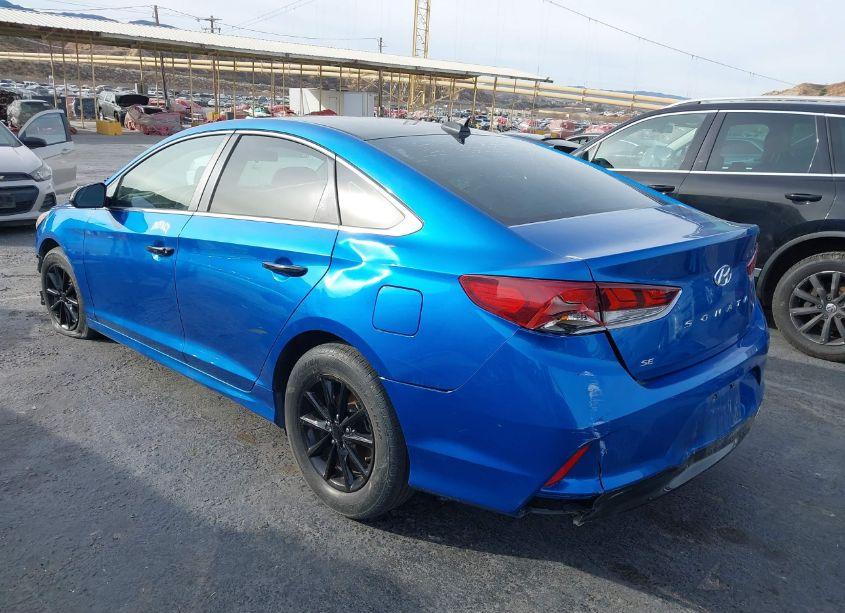 Photo 3 of 2018 Hyundai Sonata SE (VIN 5NPE24AF6JH658257)