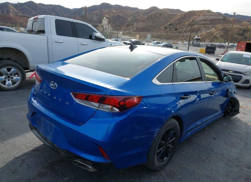 Photo 4 of 2018 Hyundai Sonata SE (VIN 5NPE24AF6JH658257)